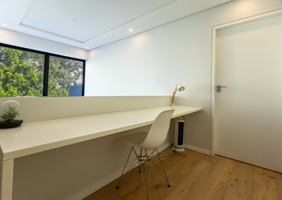 To Let 2 Bedroom Property for Rent in Sea Point Western Cape